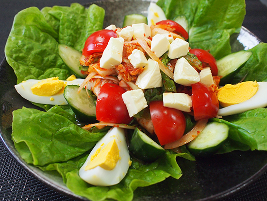 超簡単！キムチの夏野菜サラダ